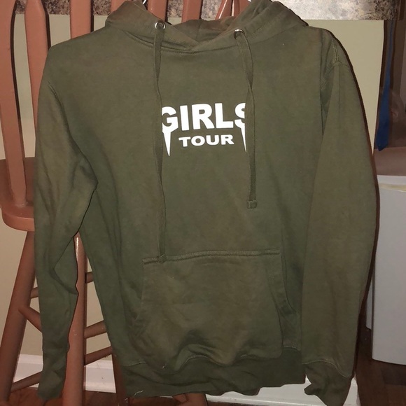 girls tour sweatshirt